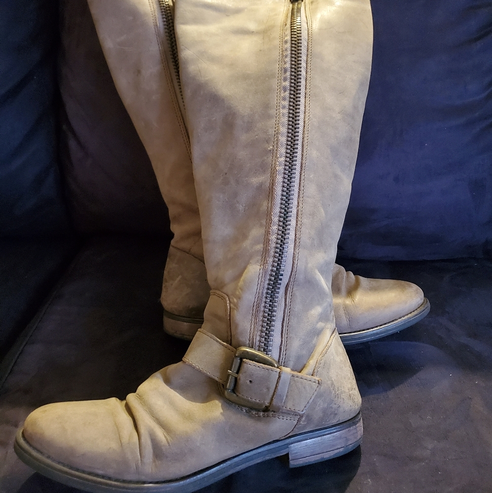 Steve Madden leather slouch riding boots- Size 7.5
